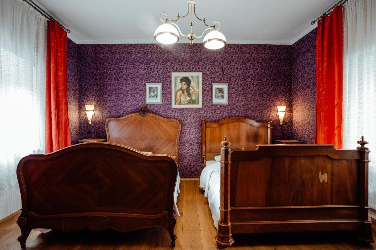 Hotel Barcadam บันสกา ชีอาว์นีซา ภายนอก รูปภาพ